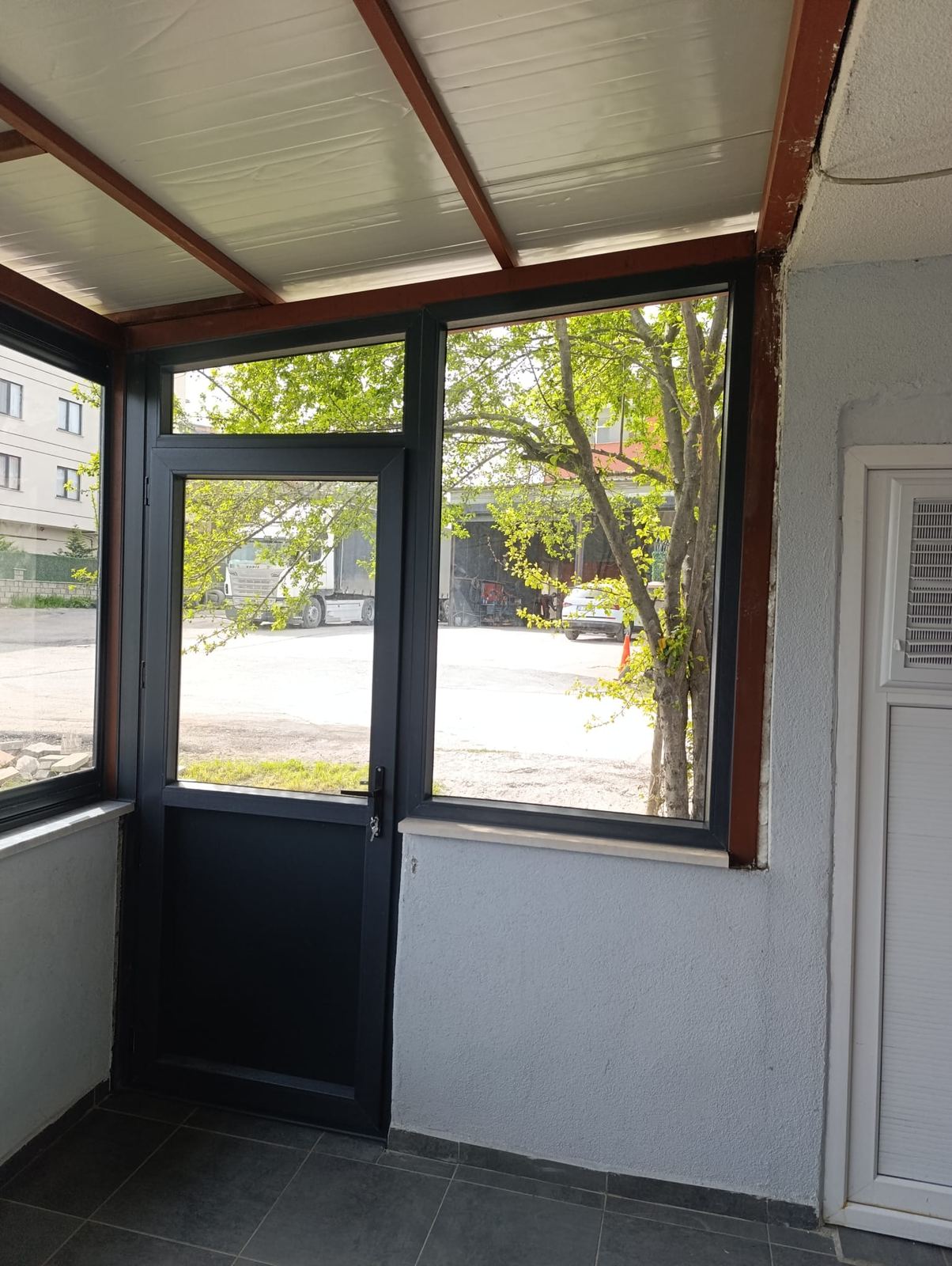 Pendik PVC kapı uygulaması